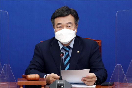 윤호중 더불어민주당 원내대표. 국회사진기자단